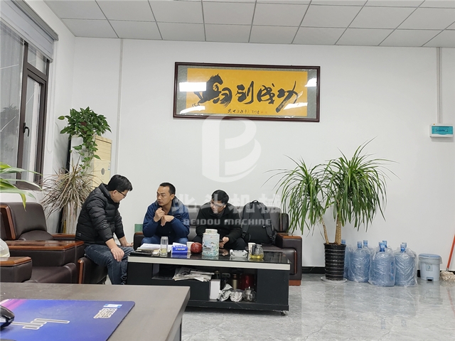 江西客户实地考察锂电池大香蕉91网站导航
